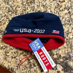 2002 Team USA fleece Roots Beret/Beanie
